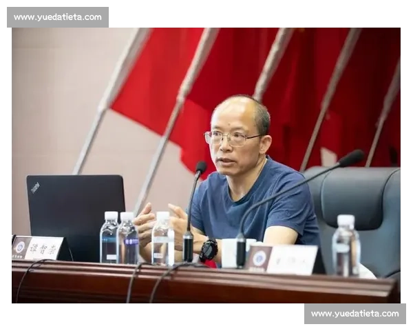 犯规判罚标准解析及裁判决策影响全面研究